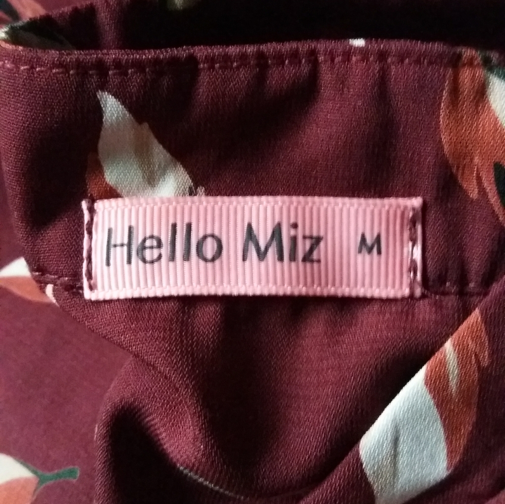 🔥Host Pick🔥 Hello MIZ - Picture 3 of 4